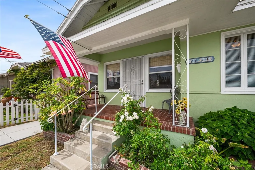 2639 S Denison Avenue San Pedro, CA 90731