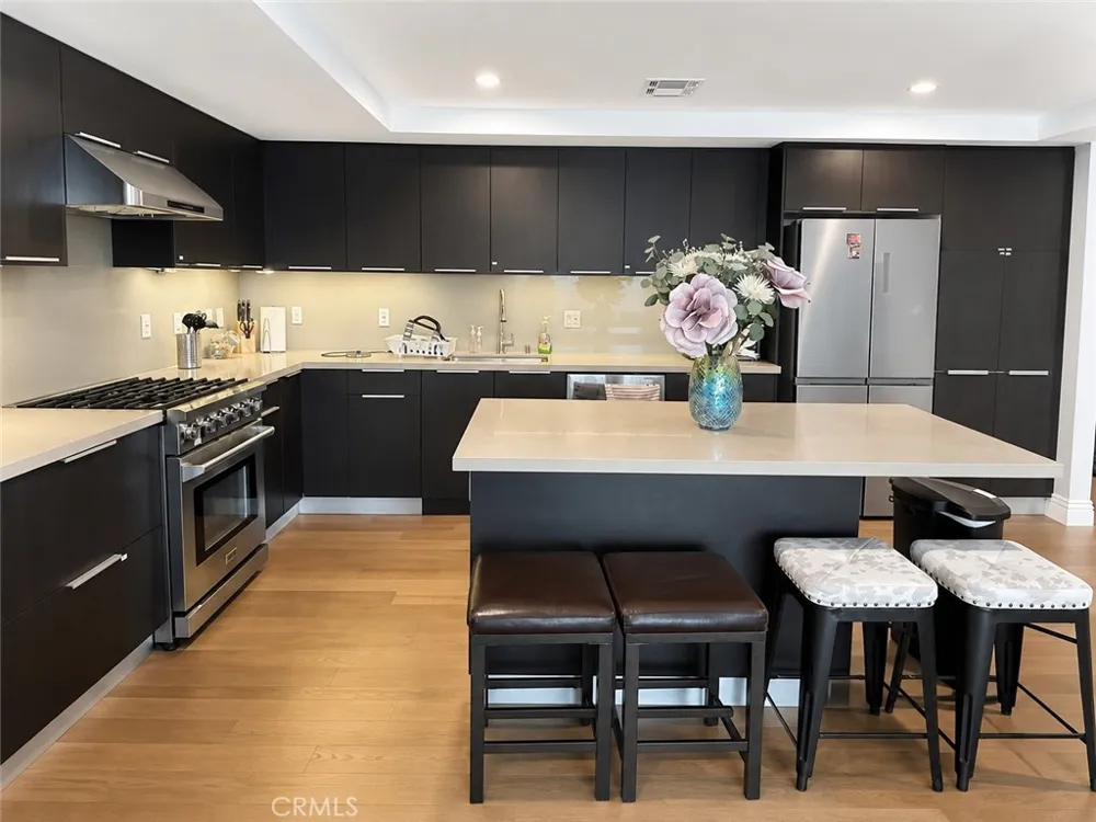 2939 Leeward Ave #615 Los Angeles, CA 90005