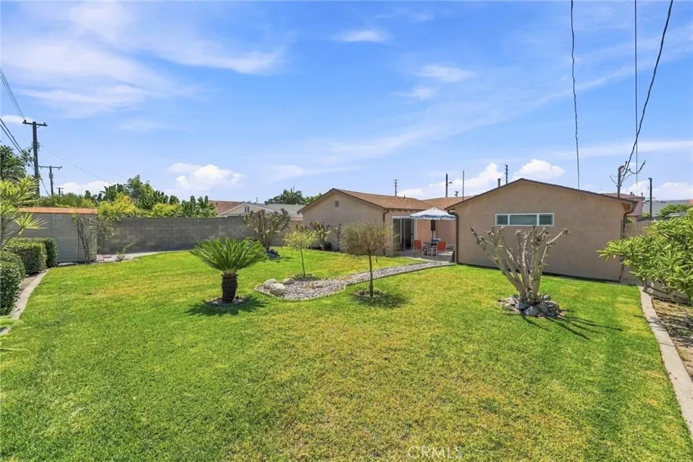 14842 Purdy Midway City, CA 92655