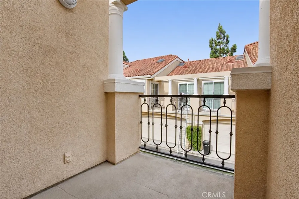 19 Bravo Aliso Viejo, CA 92656