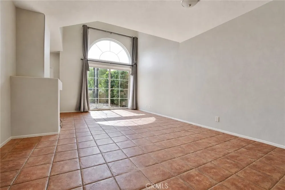 19 Bravo Aliso Viejo, CA 92656