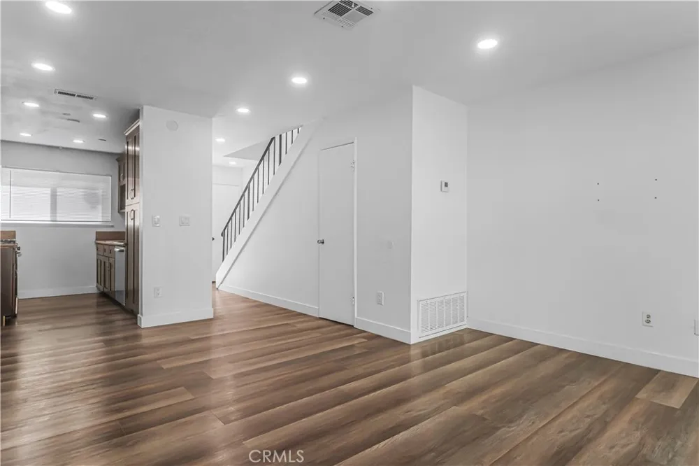 13440 Village Drive Cerritos, CA 90703