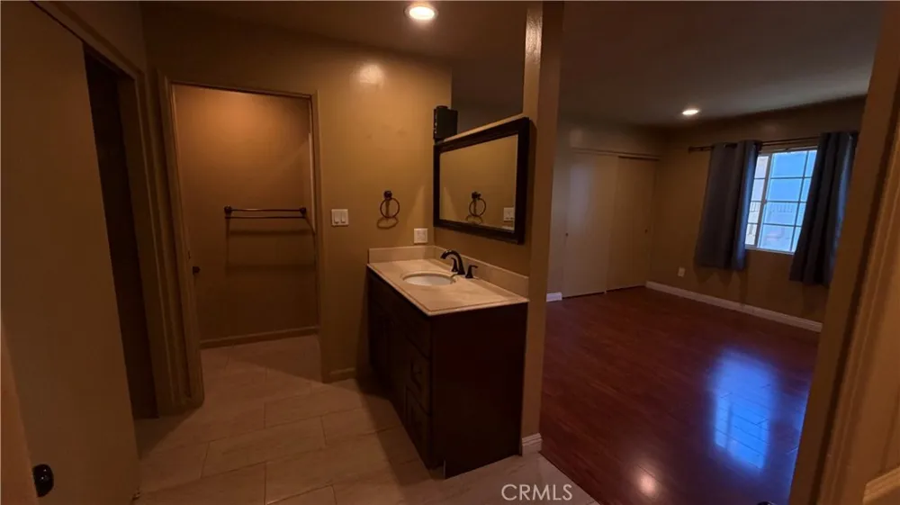 13519 Felson Cerritos, CA 90703