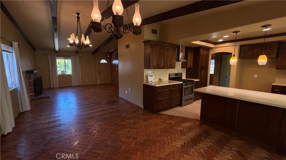 13519 Felson Cerritos, CA 90703