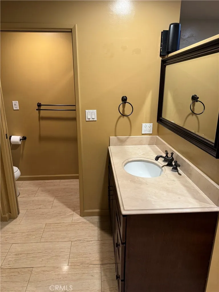 13519 Felson Cerritos, CA 90703