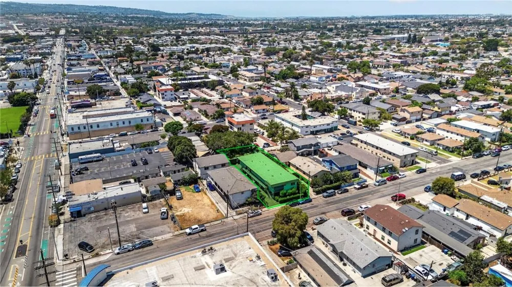 823 Lagoon Wilmington, CA 90744
