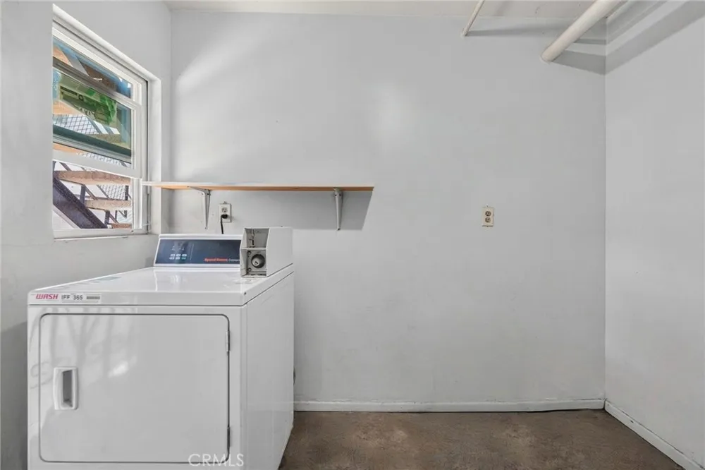 823 Lagoon Wilmington, CA 90744