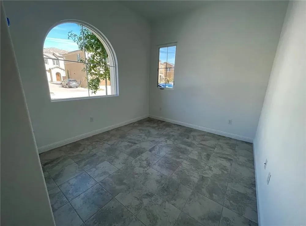 20814 W Bur Oak Porter Ranch, CA 91326