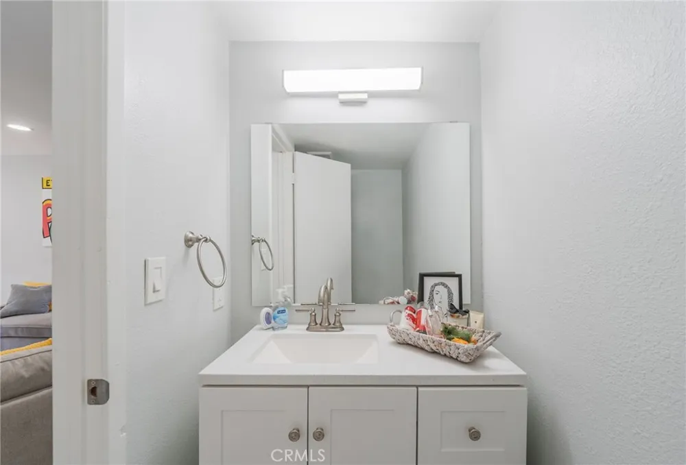 28033 Ridgebluff Court Rancho Palos Verdes, CA 90275