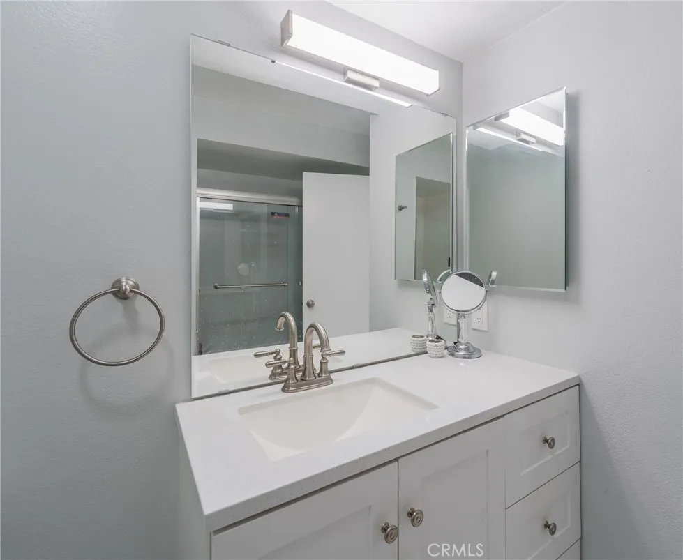 28033 Ridgebluff Court Rancho Palos Verdes, CA 90275