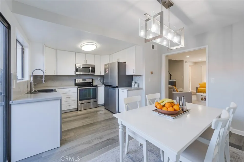 28033 Ridgebluff Court Rancho Palos Verdes, CA 90275