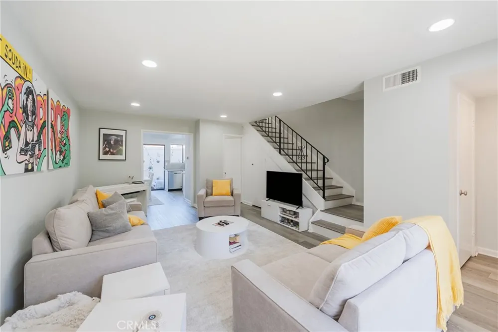 28033 Ridgebluff Court Rancho Palos Verdes, CA 90275