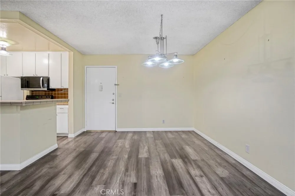 8650 Gulana Playa del Rey, CA 90293