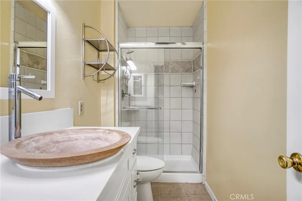 8650 Gulana Playa del Rey, CA 90293
