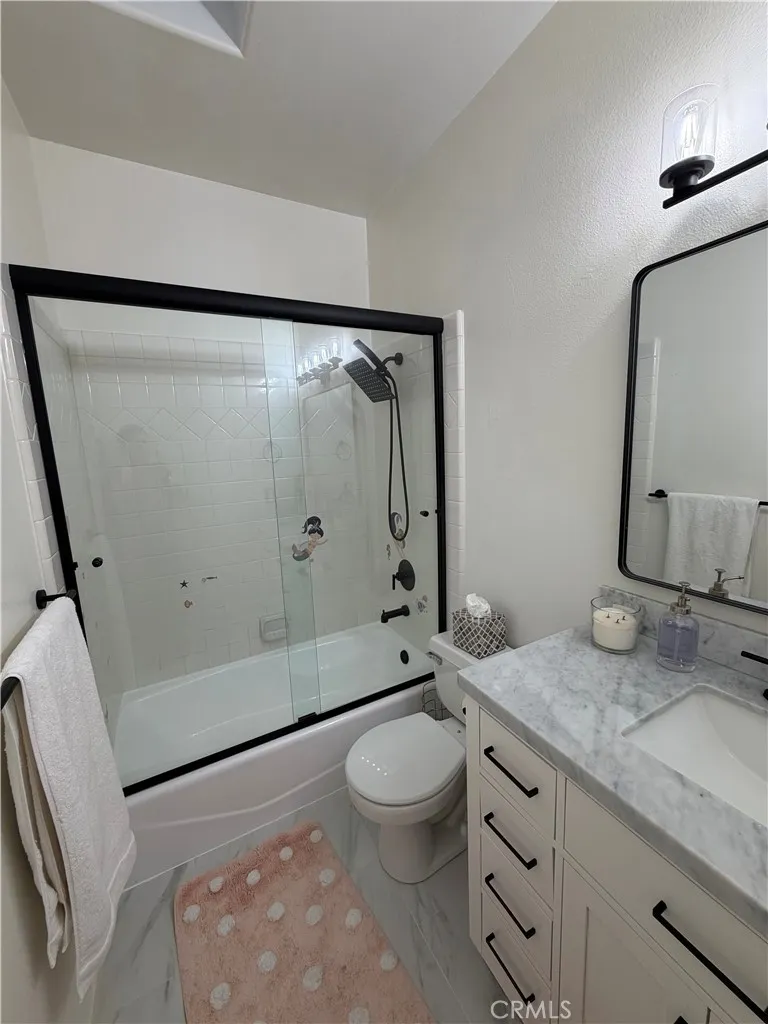 4970 Kester Avenue #10 Sherman Oaks, CA 91403