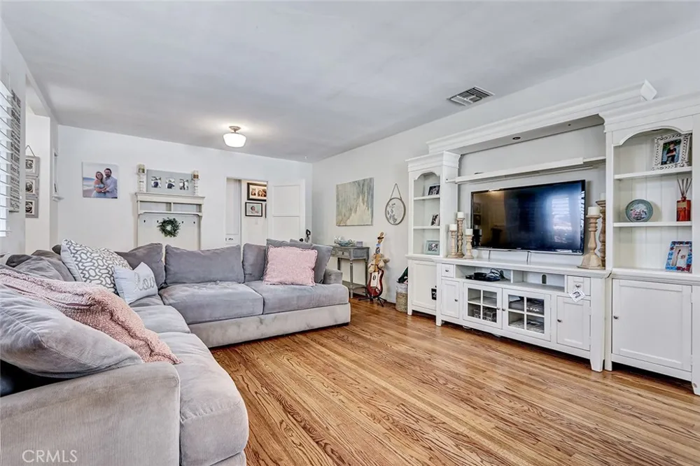 202 W Sycamore El Segundo, CA 90245