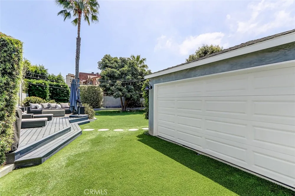 202 W Sycamore El Segundo, CA 90245