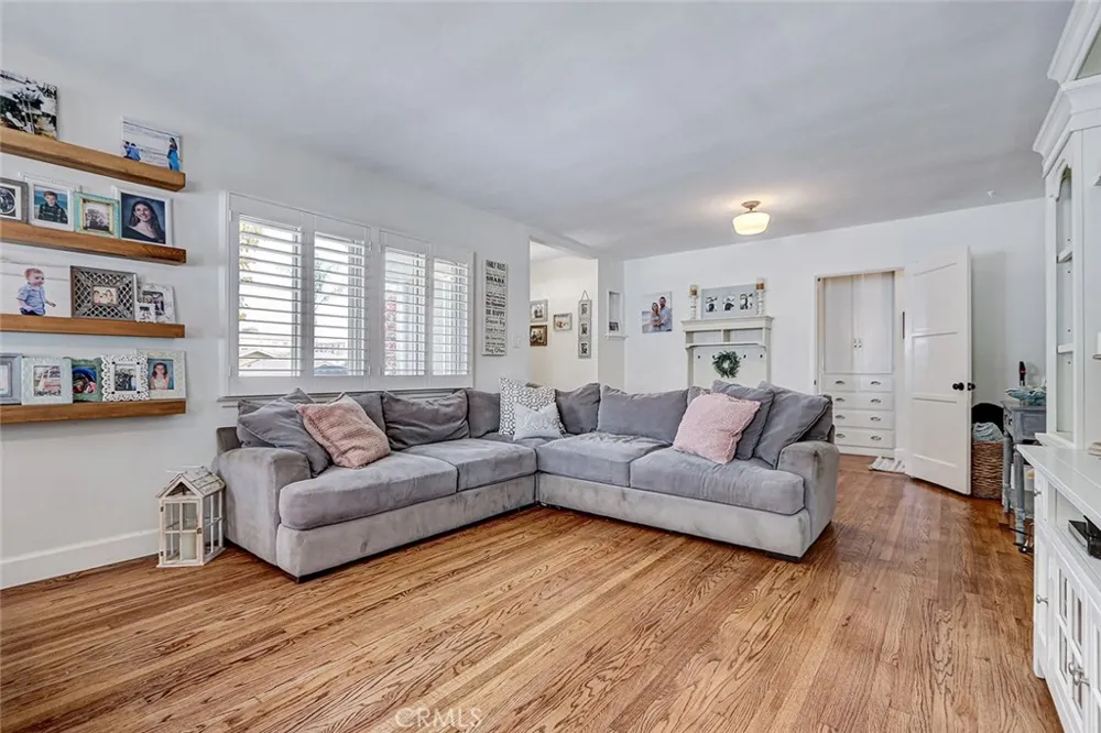 202 W Sycamore El Segundo, CA 90245