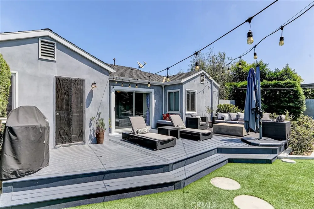 202 W Sycamore El Segundo, CA 90245