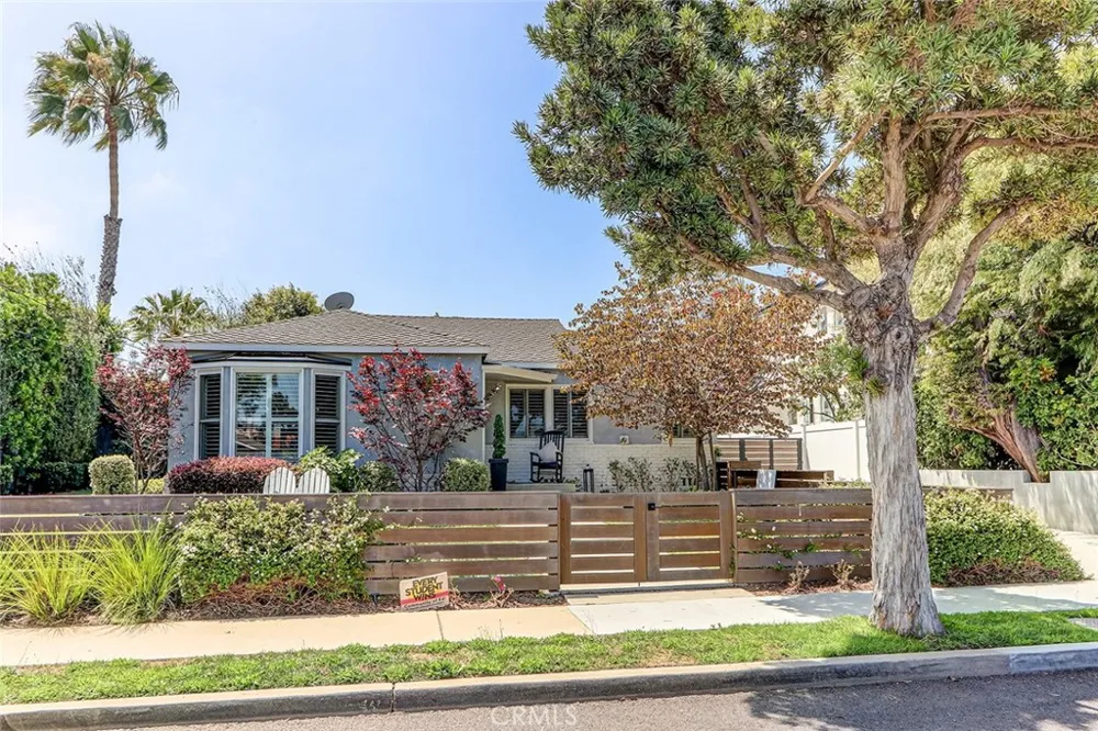 202 W Sycamore El Segundo, CA 90245