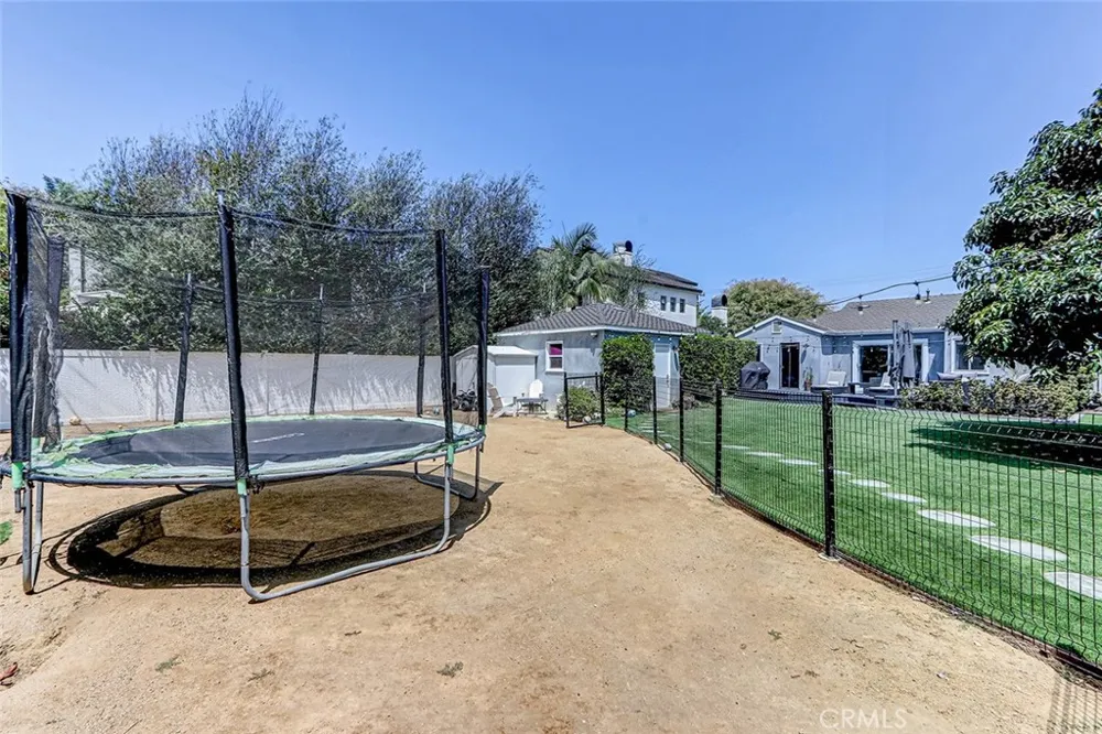 202 W Sycamore El Segundo, CA 90245