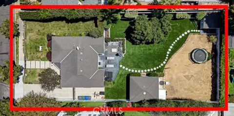 202 W Sycamore