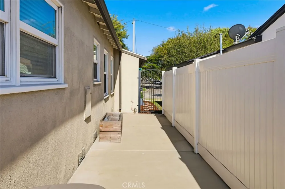 14115 Judah Avenue Hawthorne, CA 90250