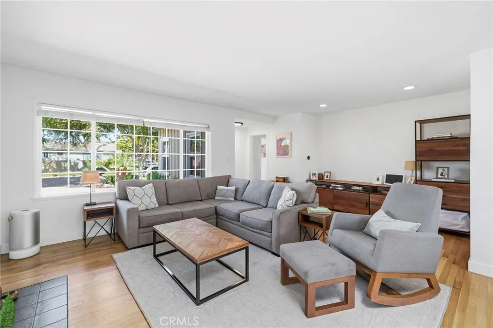 14115 Judah Avenue Hawthorne, CA 90250
