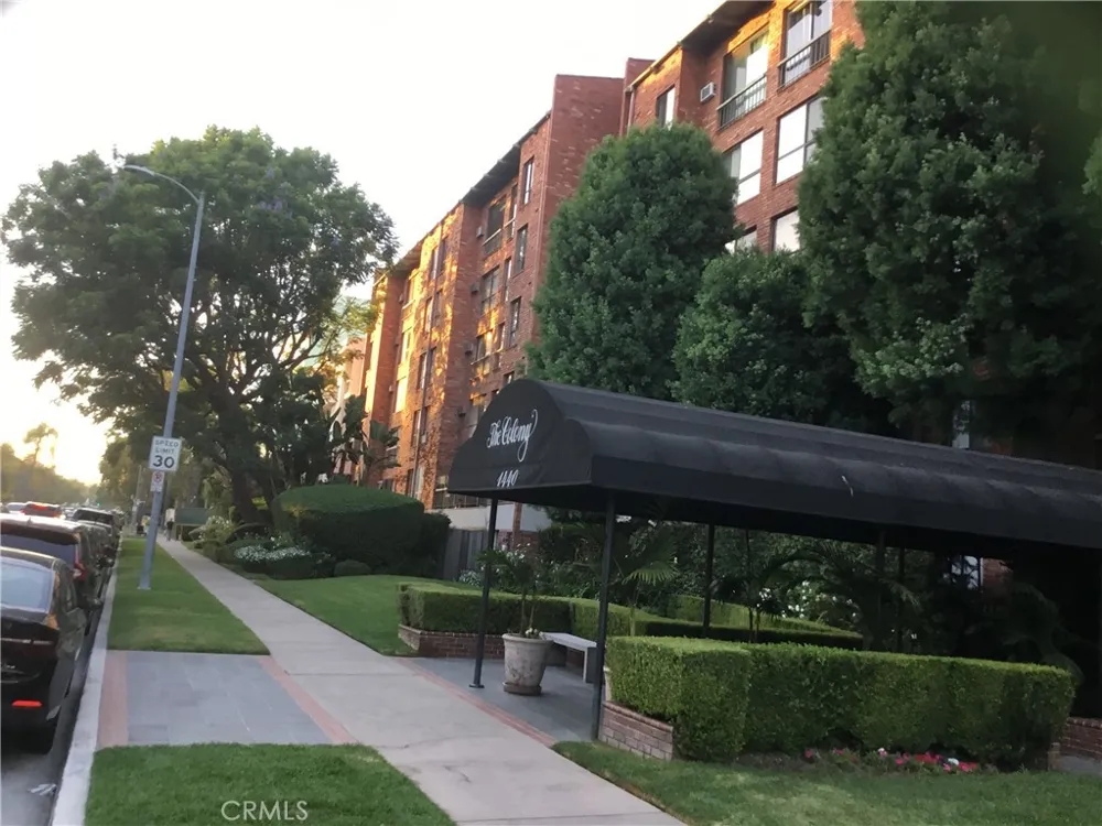 1440 VETERAN AVENUE #322 Los Angeles, CA 90024
