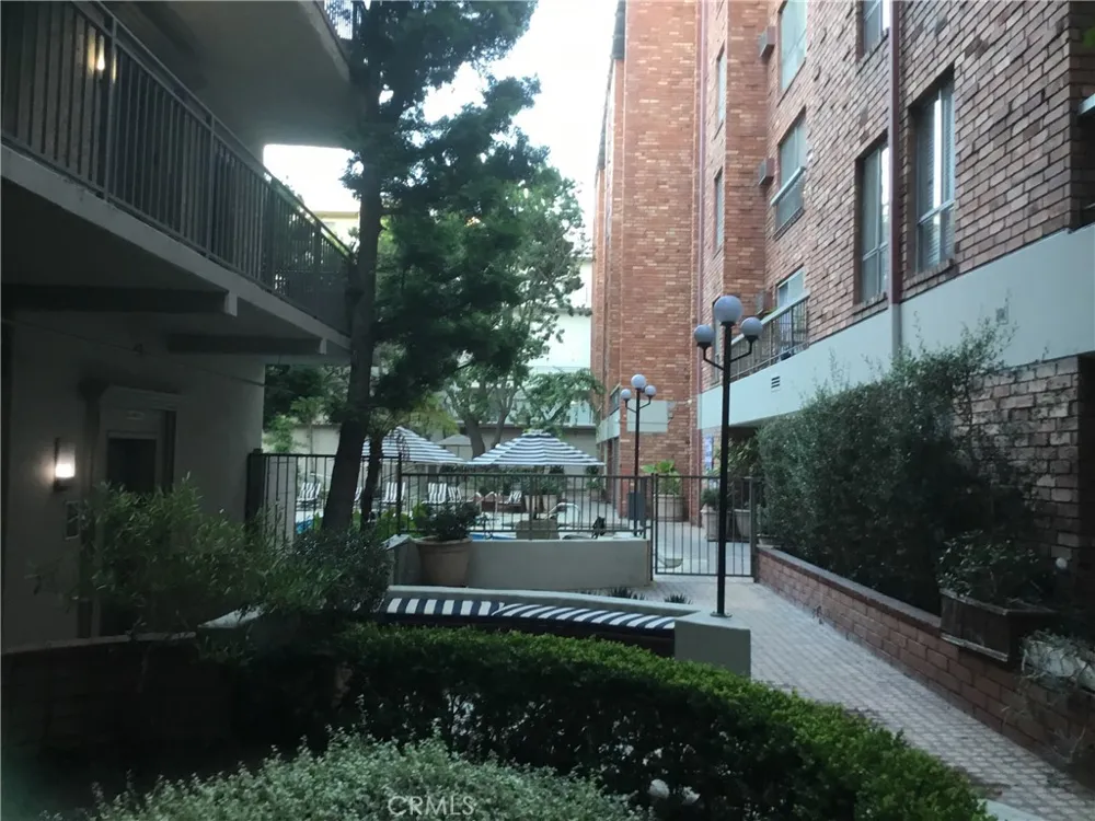 1440 VETERAN AVENUE #322 Los Angeles, CA 90024