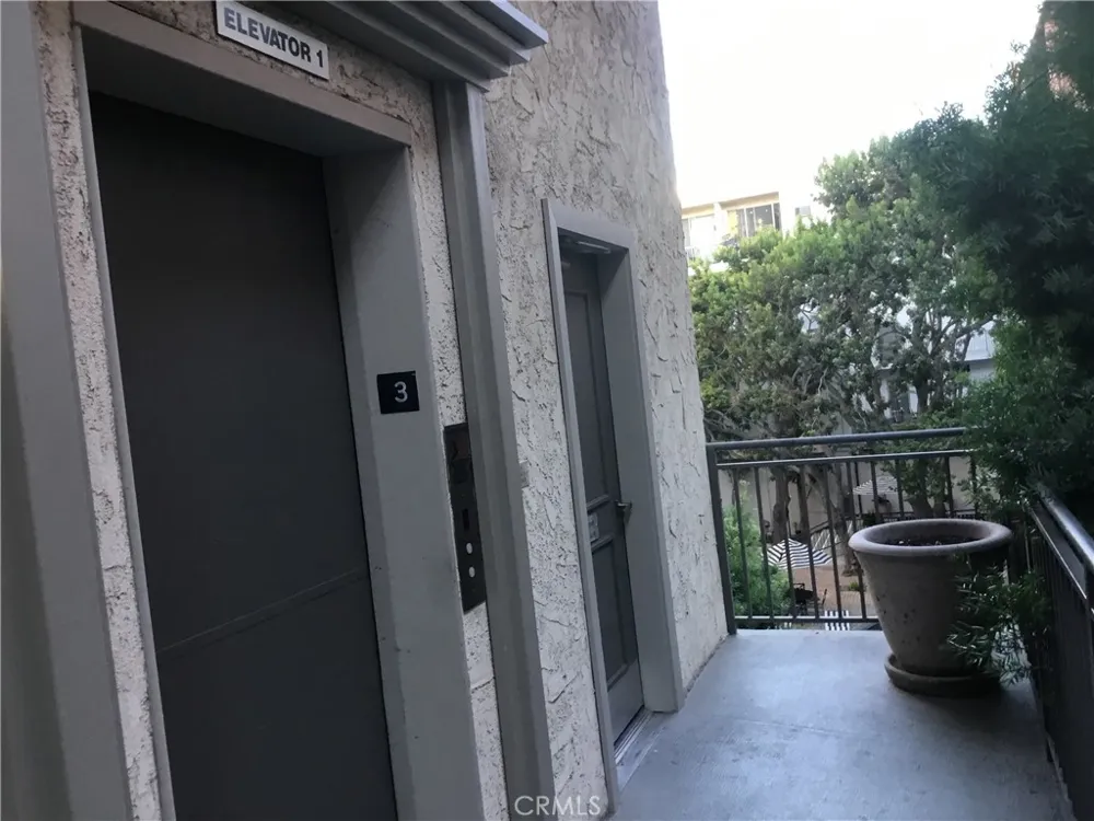 1440 VETERAN AVENUE #322 Los Angeles, CA 90024