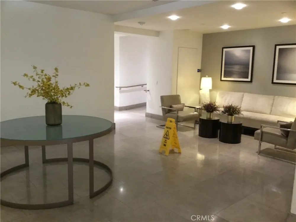 1440 VETERAN AVENUE #322 Los Angeles, CA 90024