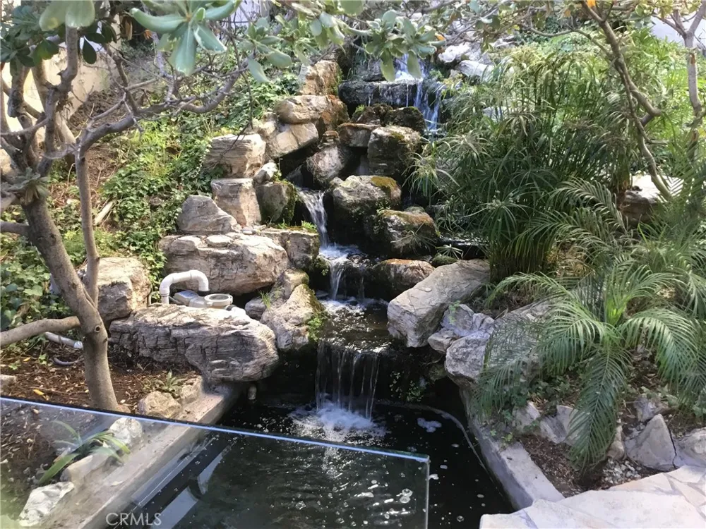 1440 VETERAN AVENUE #322 Los Angeles, CA 90024