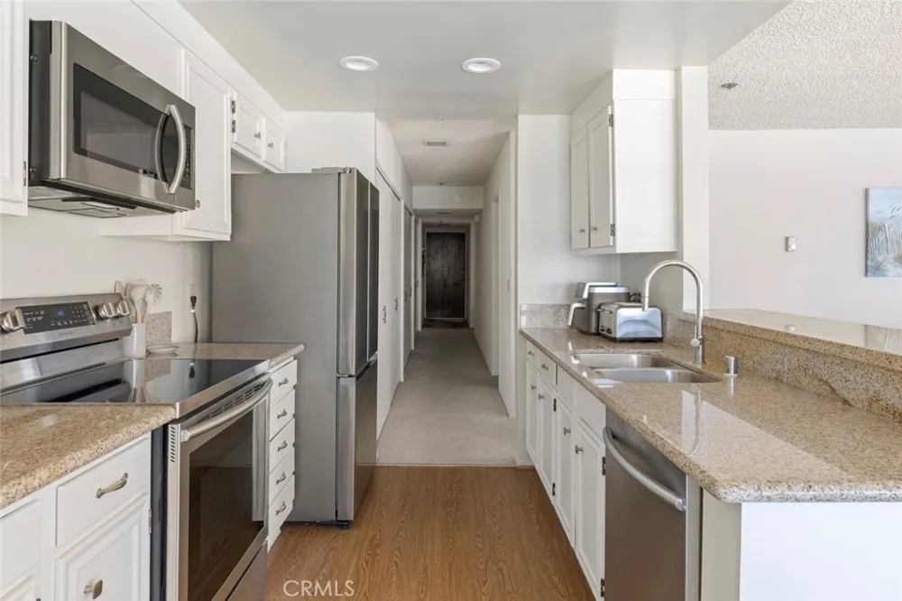 625 Esplanade #53 Redondo Beach, CA 90277