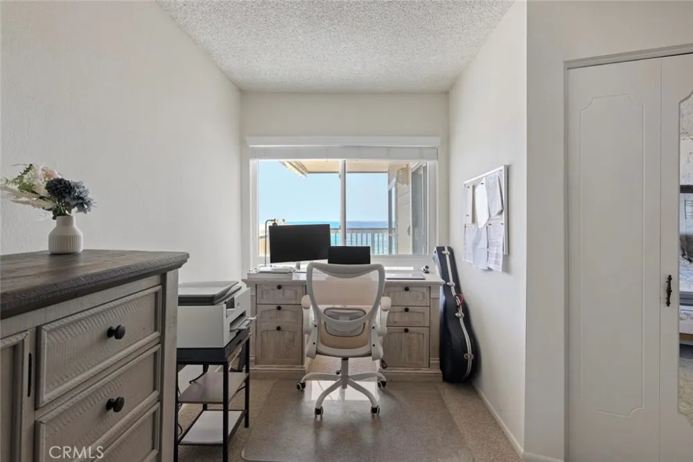 625 Esplanade #53 Redondo Beach, CA 90277