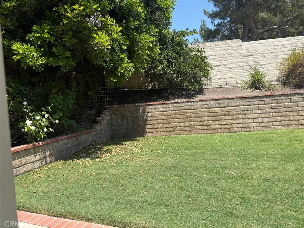 2100 Shady Brook dr Thousand Oaks, CA 91362