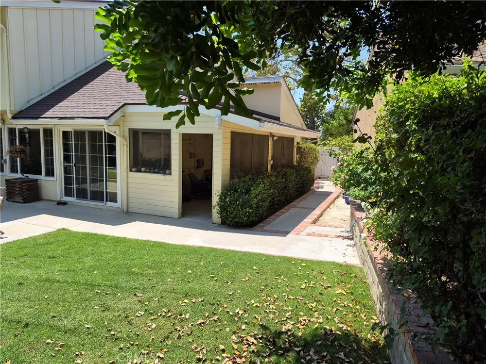 2100 Shady Brook dr Thousand Oaks, CA 91362