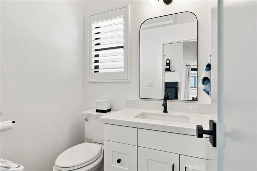 225 4th Street Hermosa Beach, CA 90254