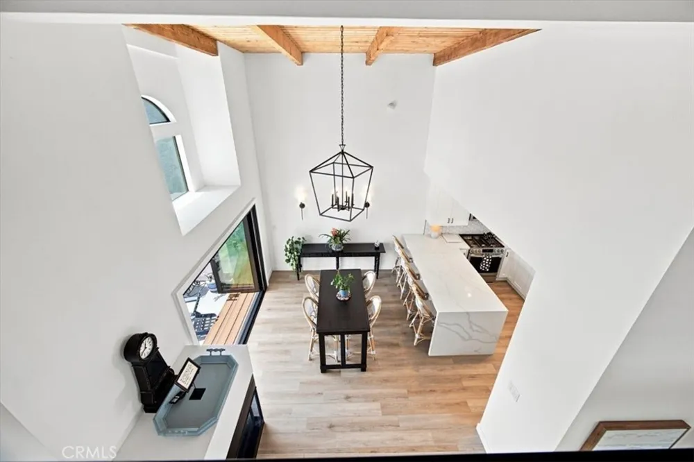 225 4th Street Hermosa Beach, CA 90254