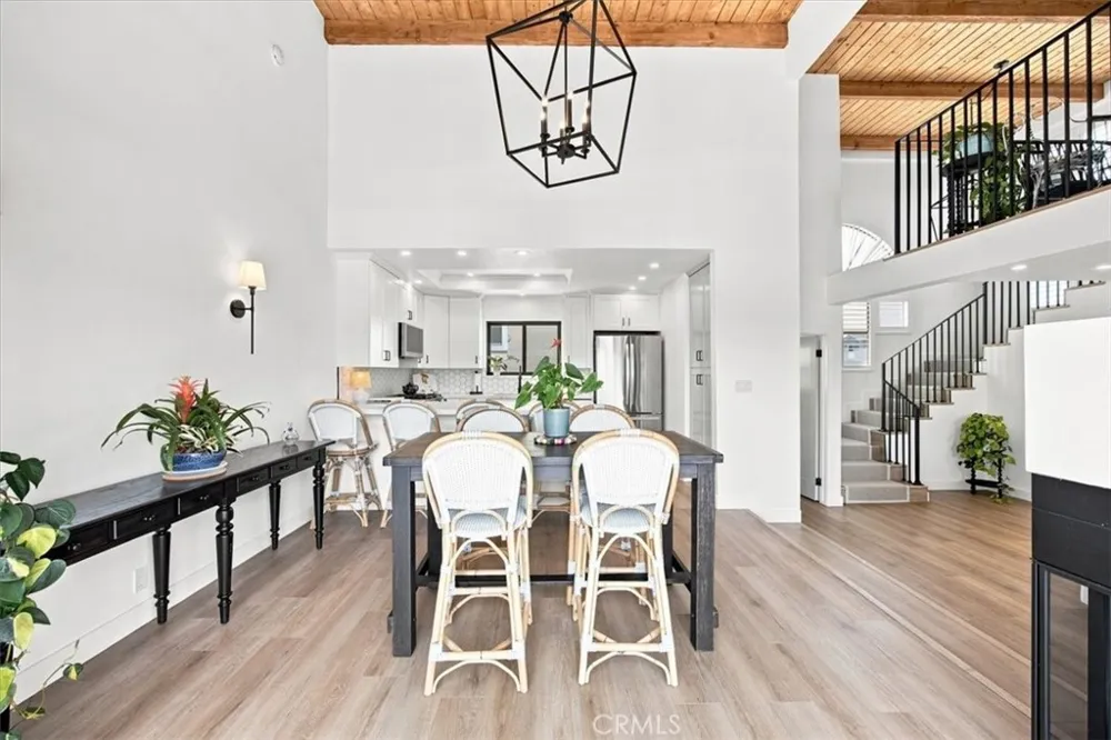 225 4th Street Hermosa Beach, CA 90254