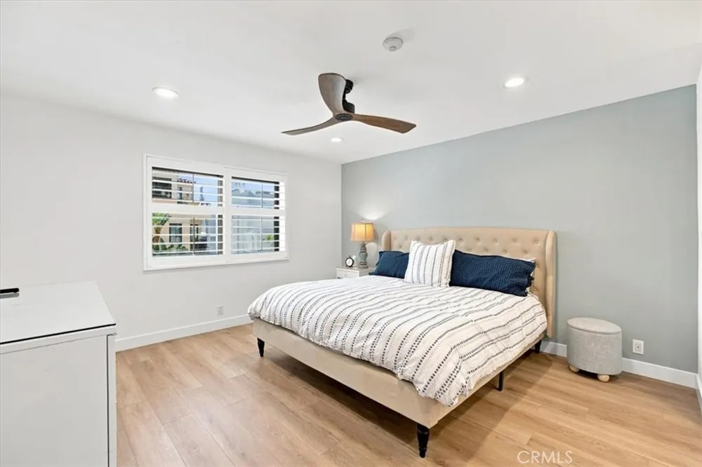 225 4th Street Hermosa Beach, CA 90254