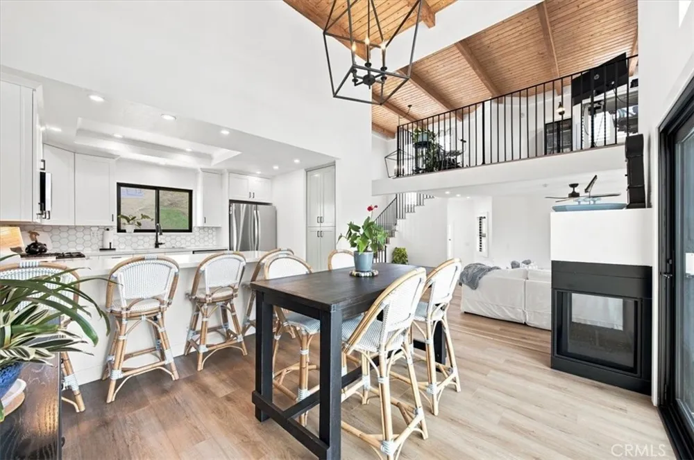 225 4th Street Hermosa Beach, CA 90254