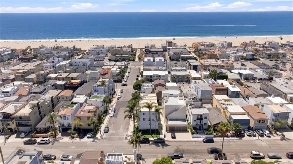 225 4th Street Hermosa Beach, CA 90254