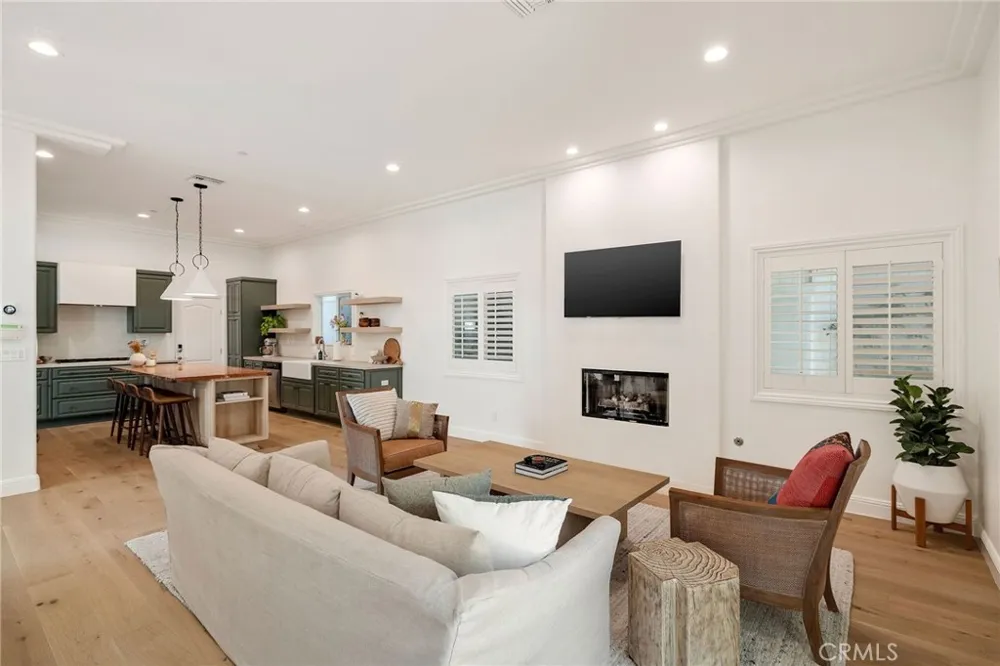 1819 Speyer Lane #B Redondo Beach, CA 90278
