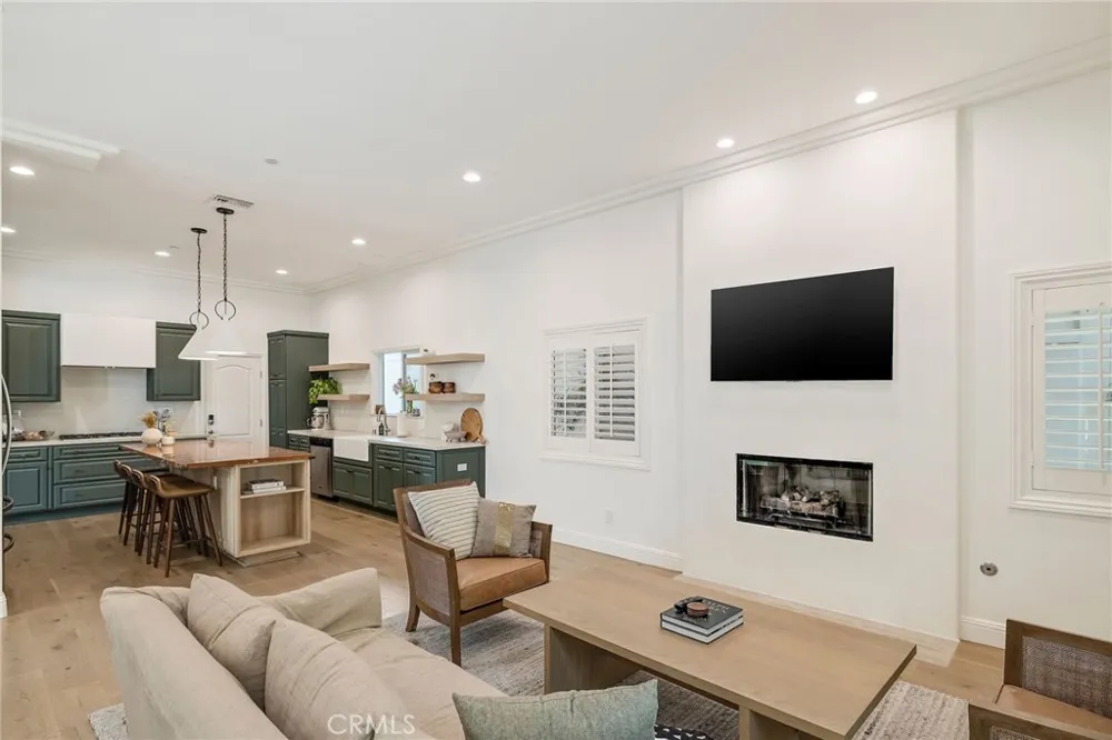 1819 Speyer Lane #B Redondo Beach, CA 90278