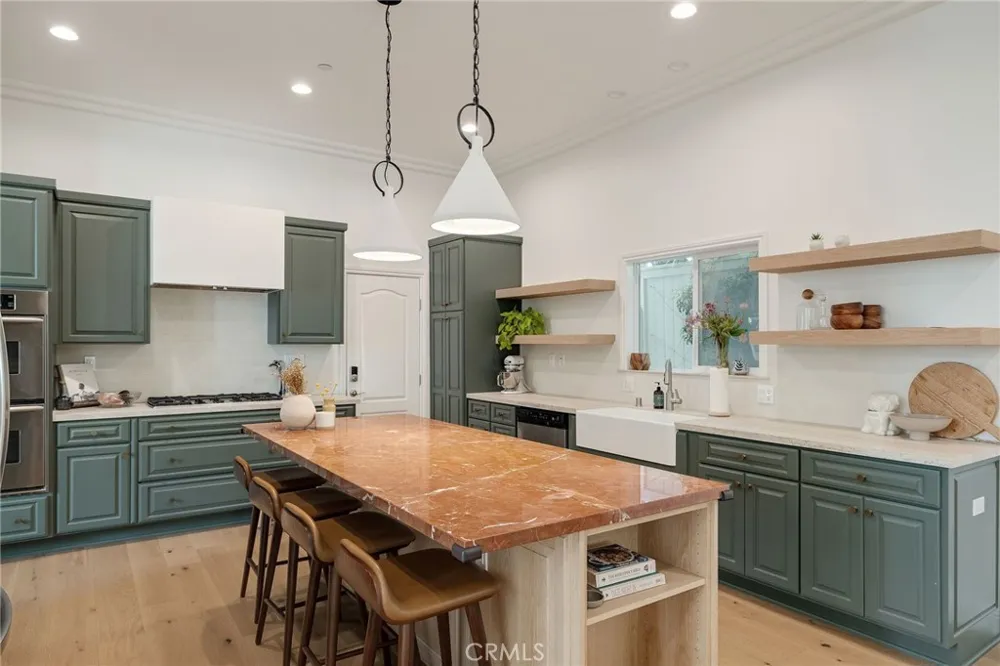 1819 Speyer Lane #B Redondo Beach, CA 90278