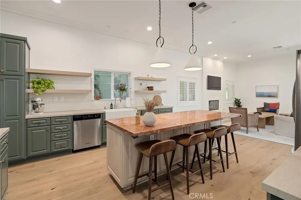 1819 Speyer Lane #B Redondo Beach, CA 90278