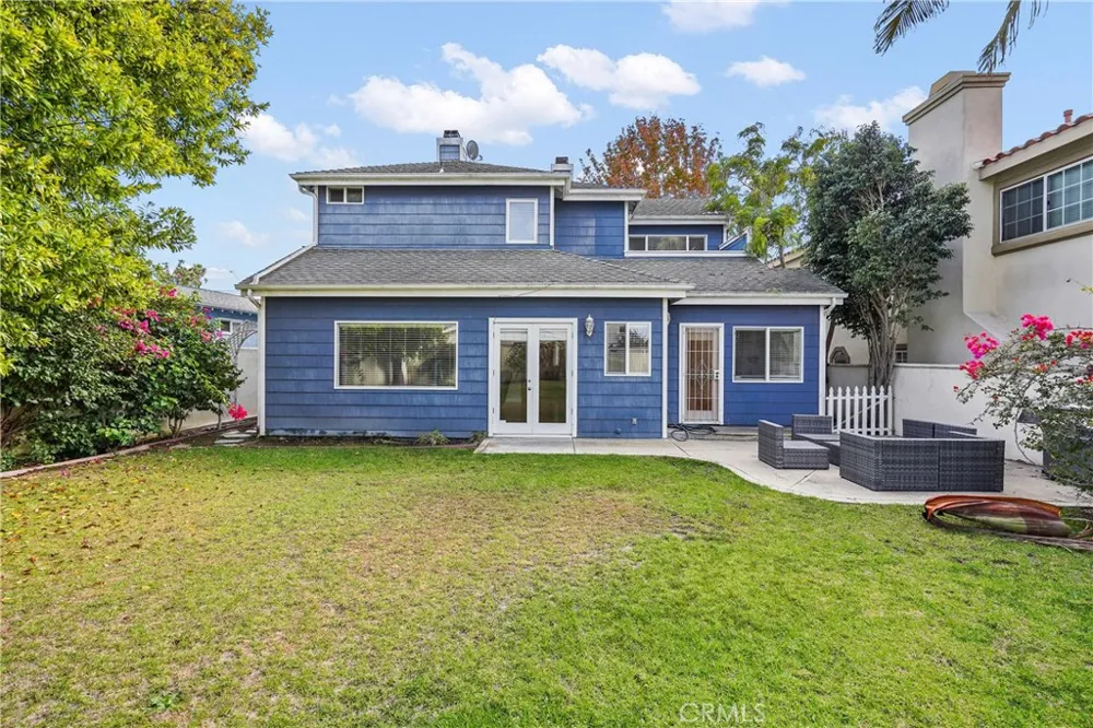 1807 10th Manhattan Beach, CA 90266