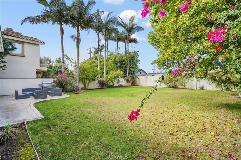 1807 10th Manhattan Beach, CA 90266