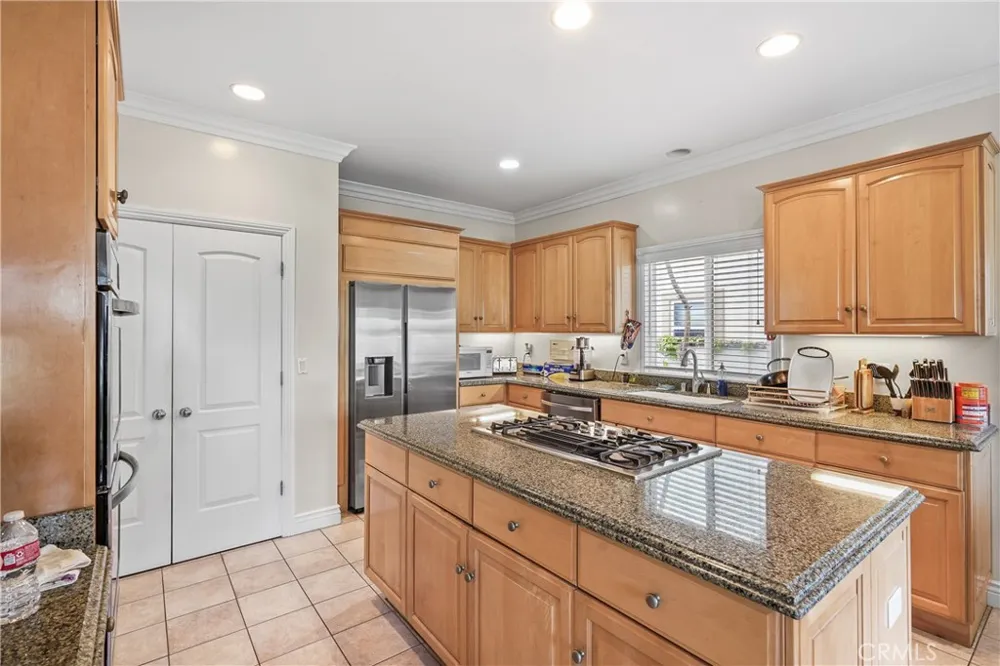 1807 10th Manhattan Beach, CA 90266